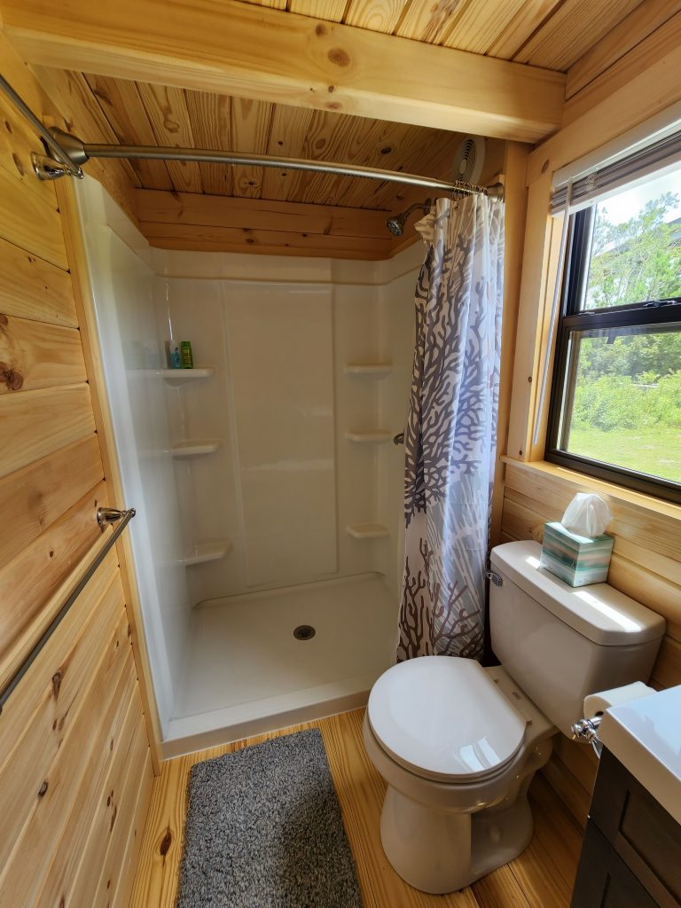 Cabin 1 bathroom